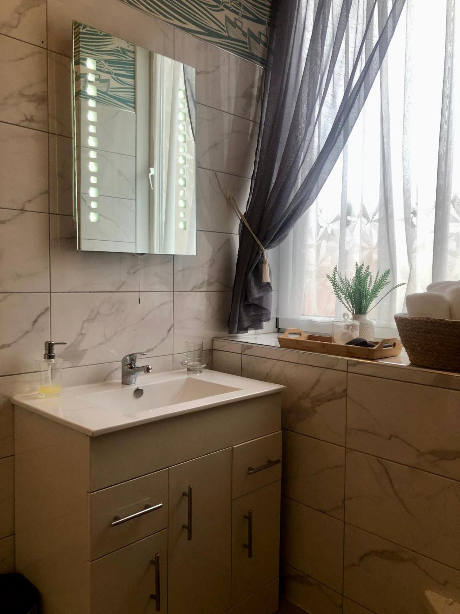 Helmsman Guesthouse Аберистуит Номер фото