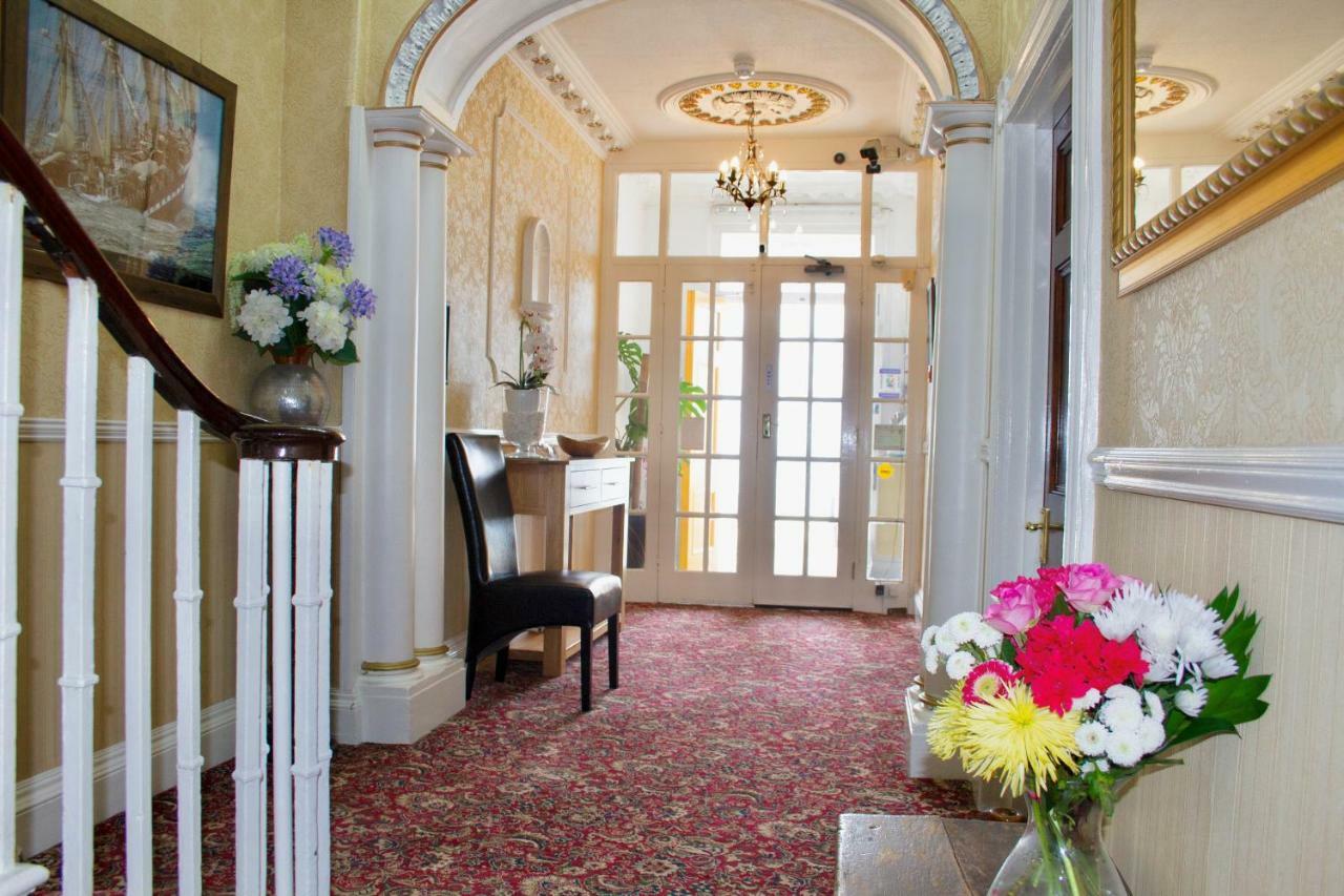 Helmsman Guesthouse Аберистуит Экстерьер фото